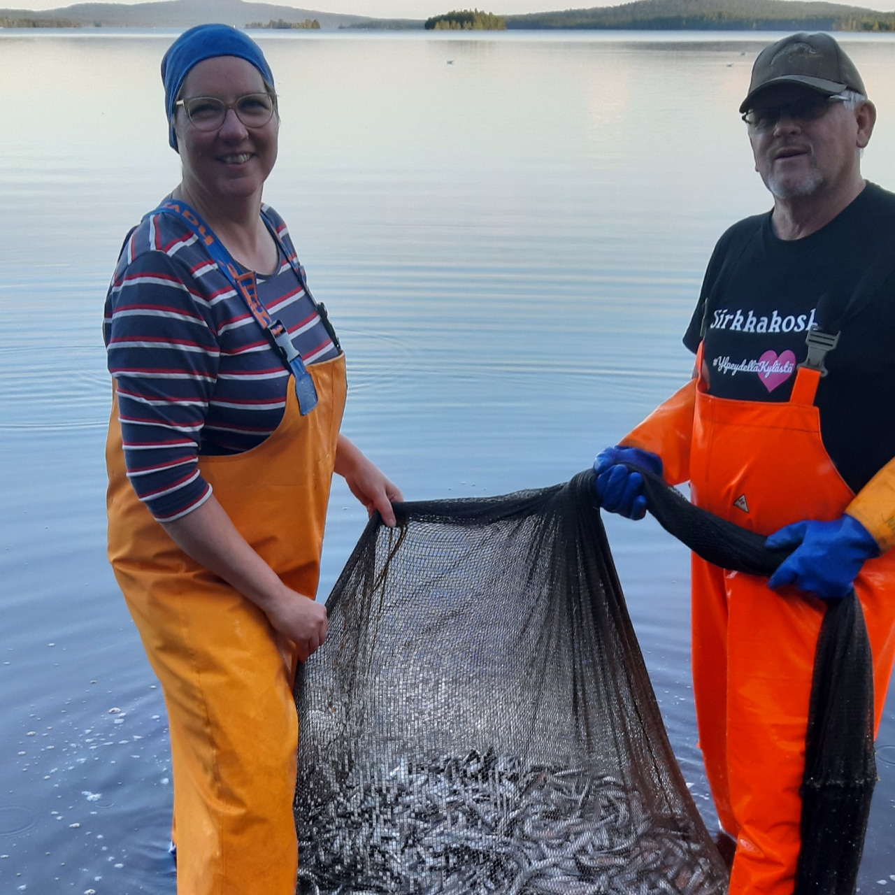 Nuotalla, Miekonjärven kalaa • Kalastajaparisko Jukka & Päivi